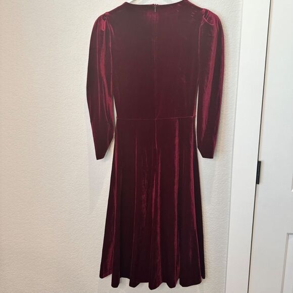 NWT Eliza J Maroon Red Velvet Puff Sleeve Deep V-Neck Midi Dress - Size 4 - Picture 6 of 7
